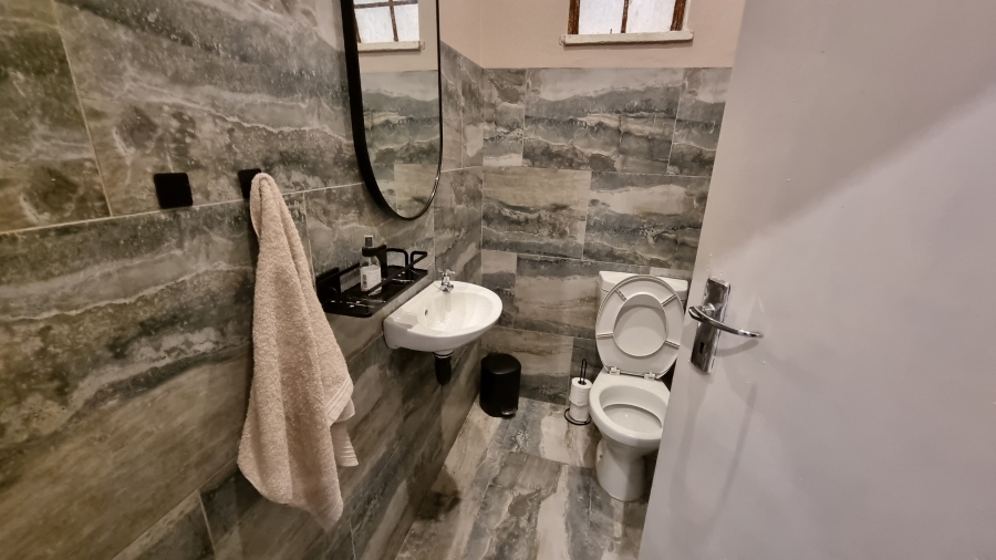 Commercial Property for Sale in Woodstock Western Cape